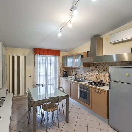 Palazzo Giallo Alba Adriatica Εξωτερικό φωτογραφία